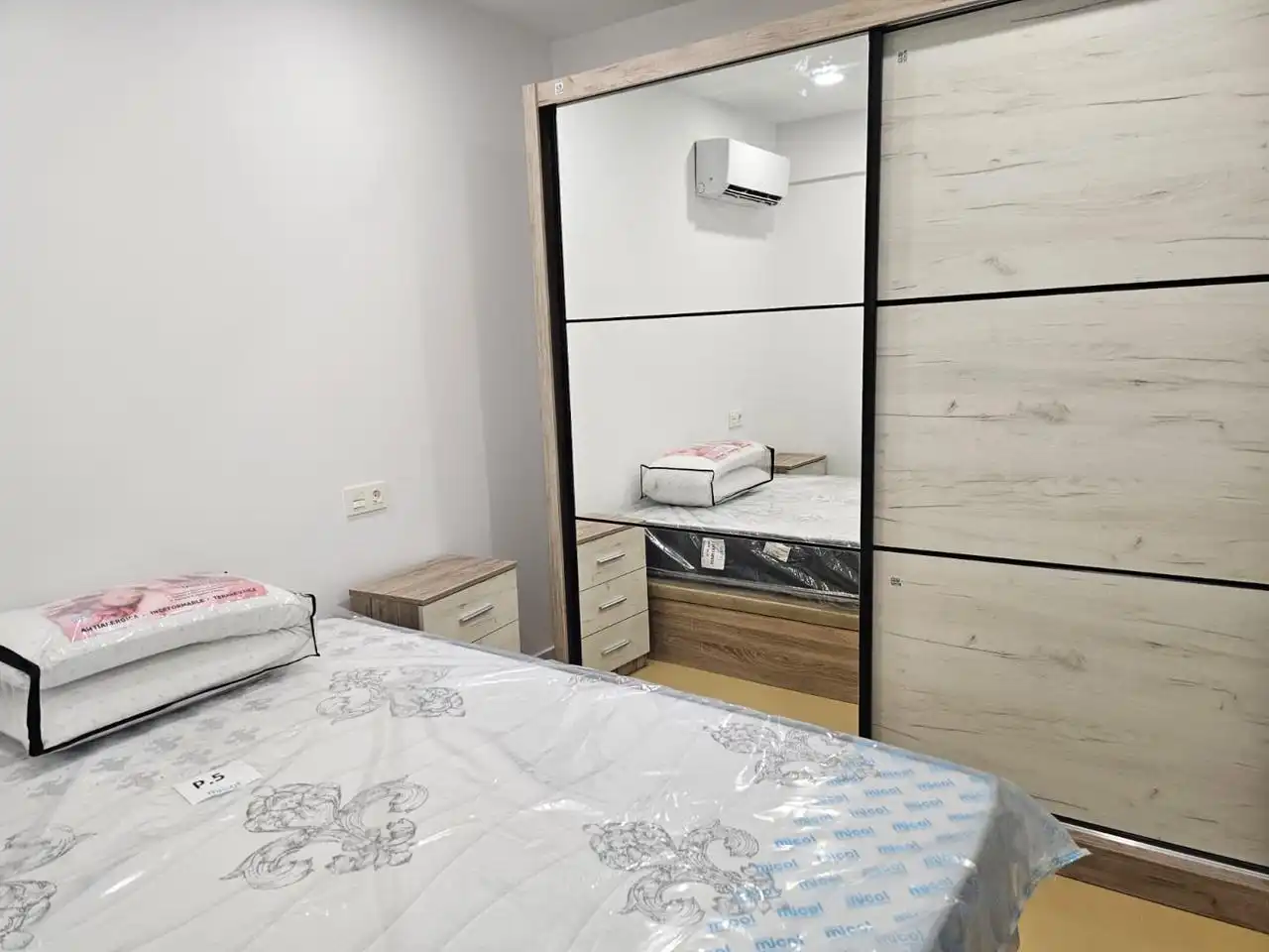 Habitación de Piso de alquiler en Almería con Aire acondicionado y Amueblado