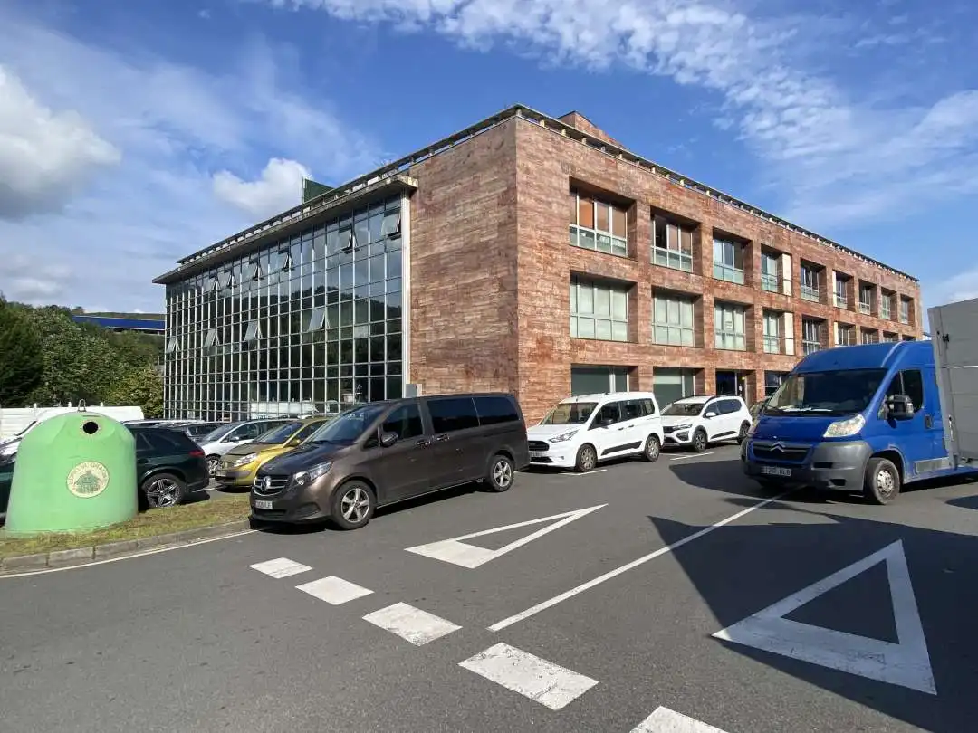 Vista exterior de Oficina de alquiler en Lasarte-Oria