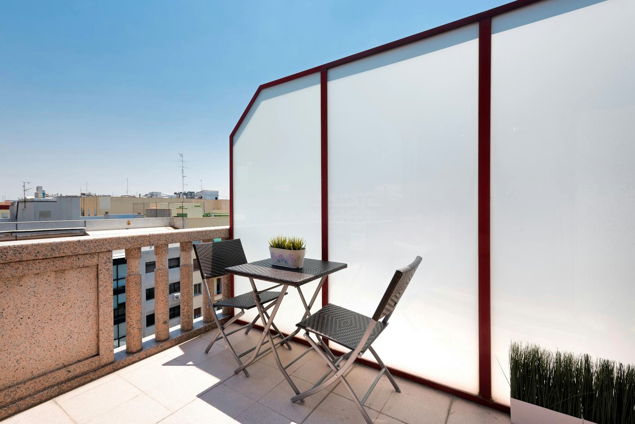 Terraza de Piso de alquiler en  Madrid Capital con Aire acondicionado, Calefacción y Jardín privado
