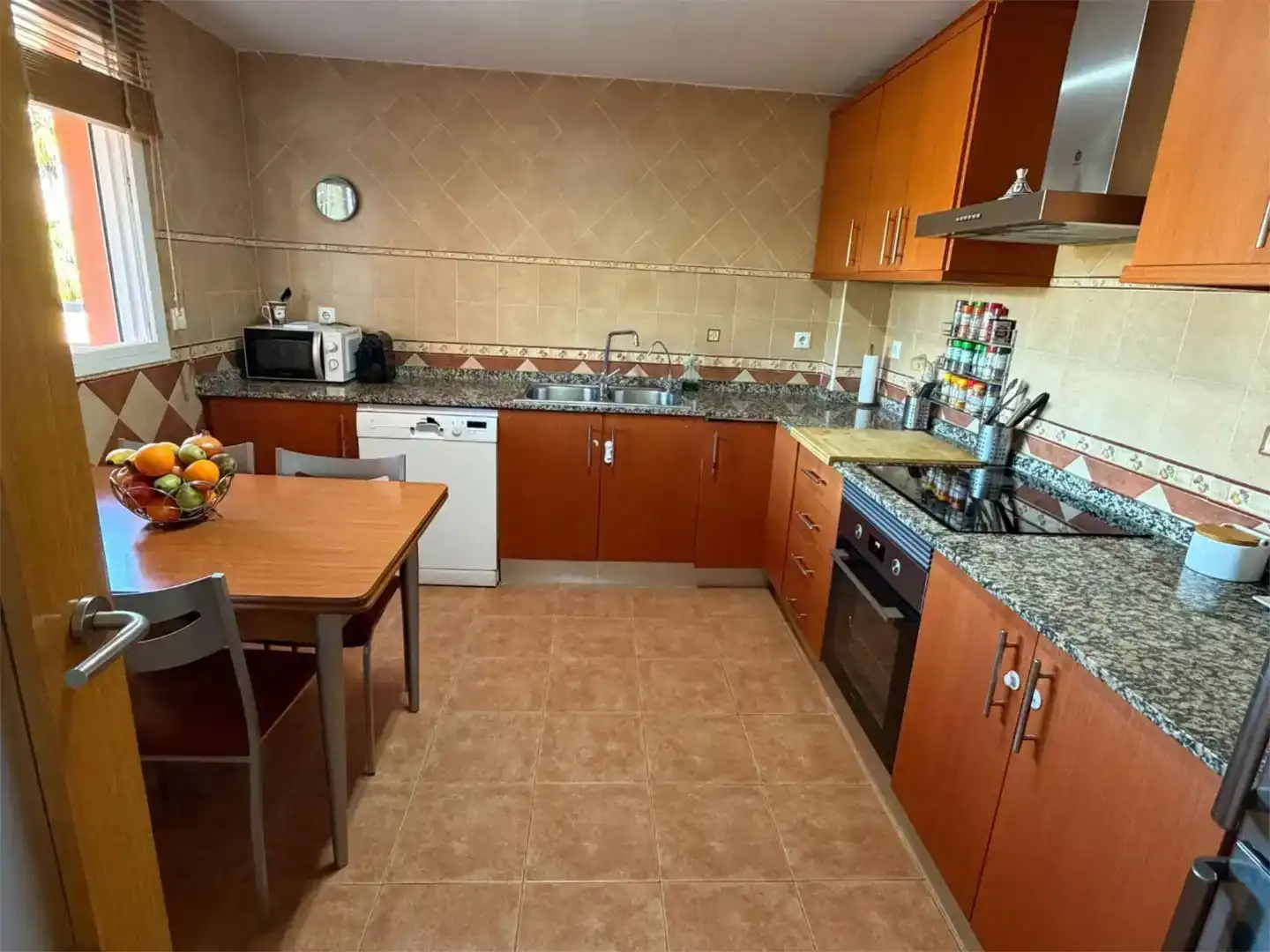 Cuina de Casa o xalet en venda en Calpe / Calp amb Aire condicionat, Piscina i Balcó