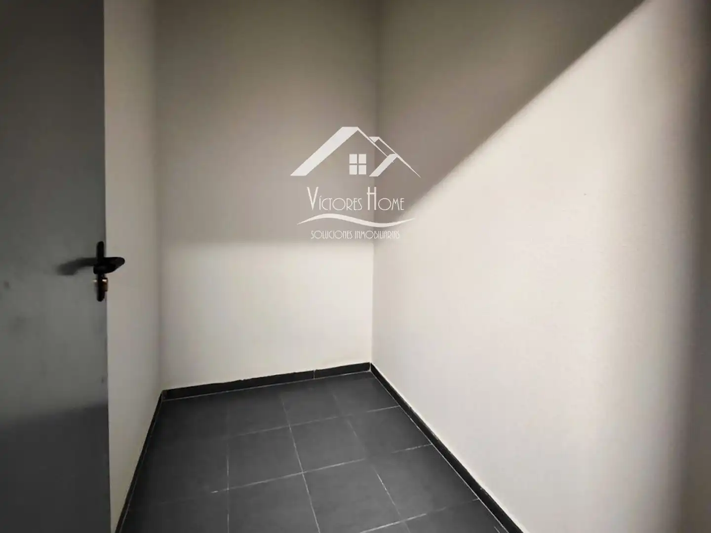 Flat for rent in Madrid  with Heating, Storage room and Swimming Pool