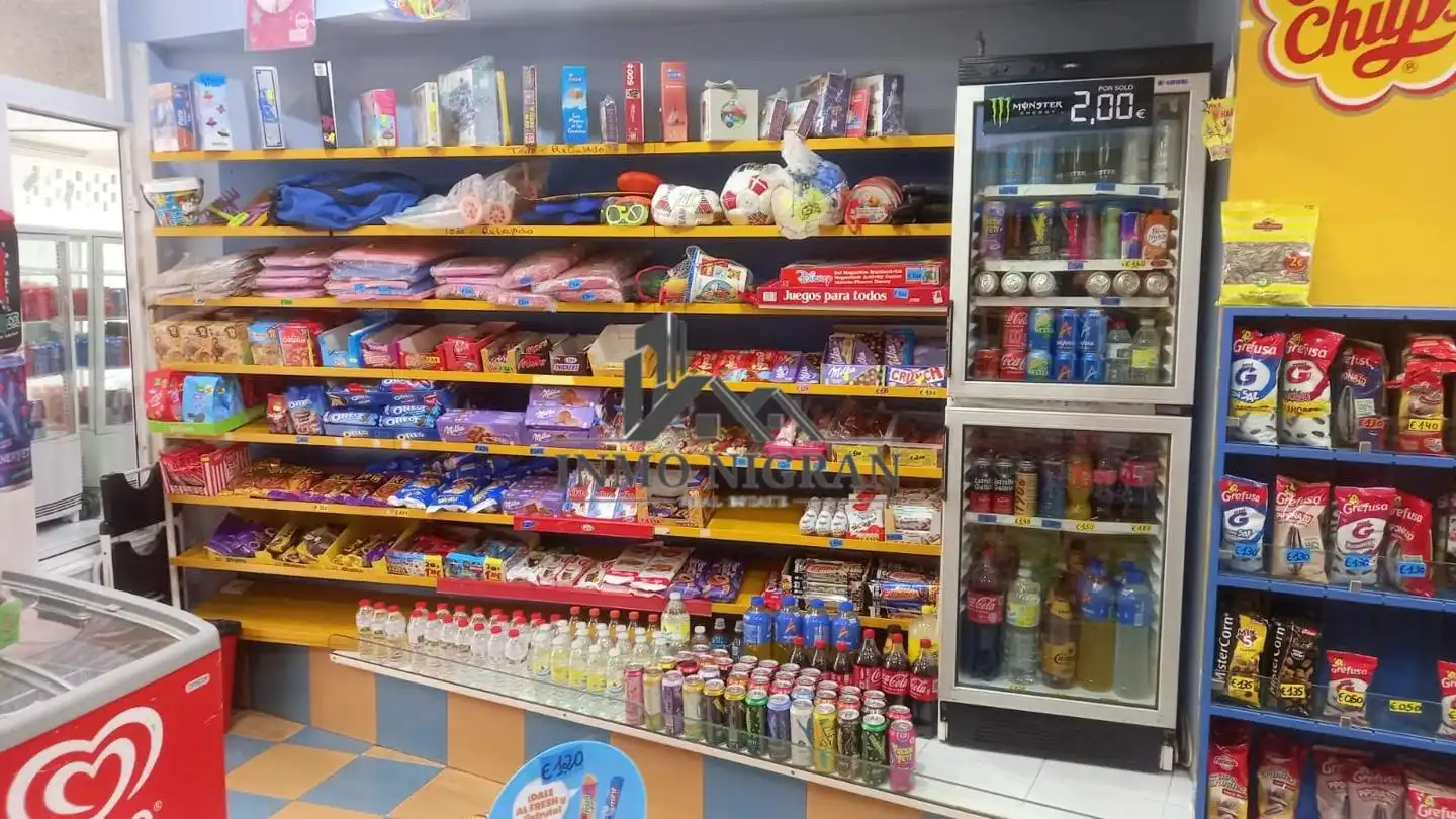 Locale commerciale in affitto a Rúa Arco Visigótico, imagen 5