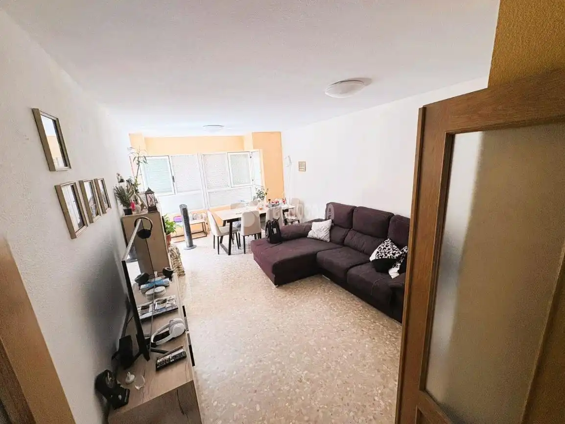 Sala de estar de Piso en venta en Valencia con Aire acondicionado y Balcón