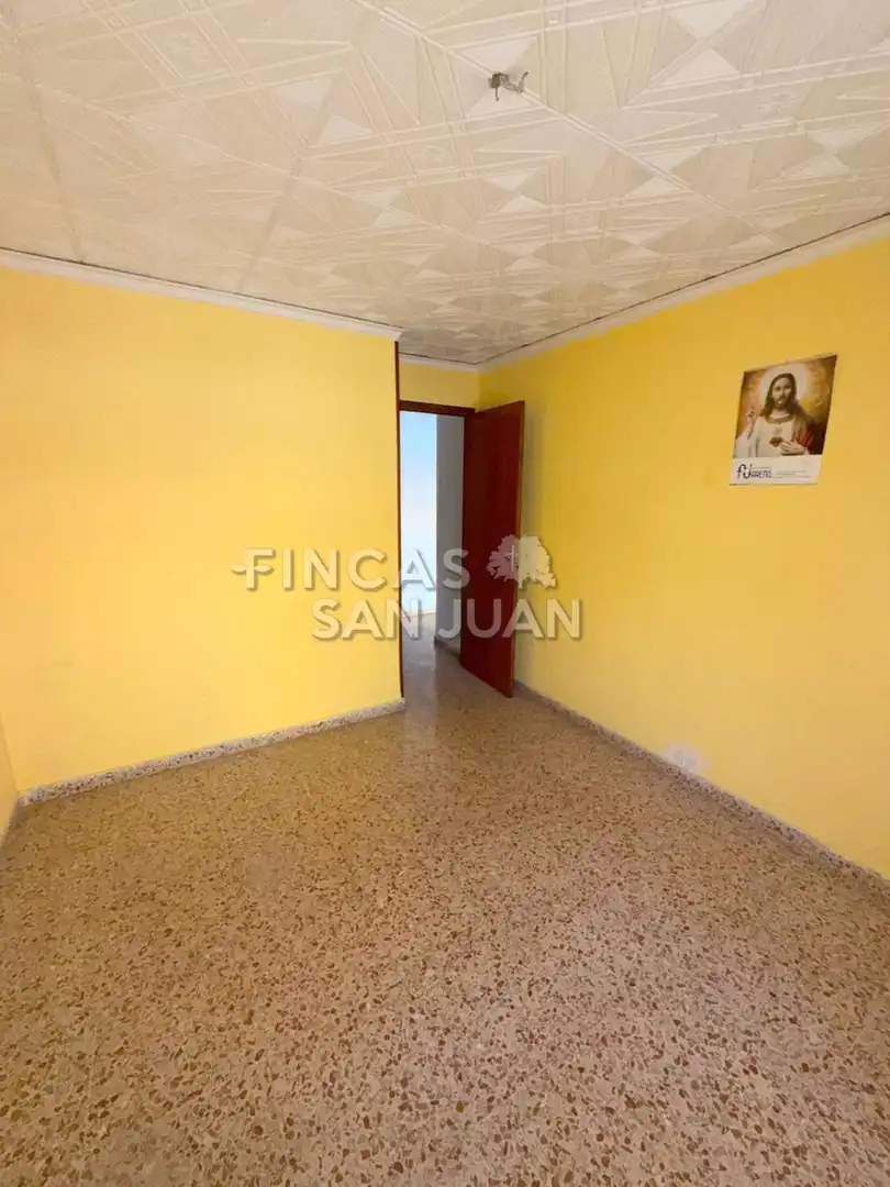 Piso en venta en Ibi con Balcón