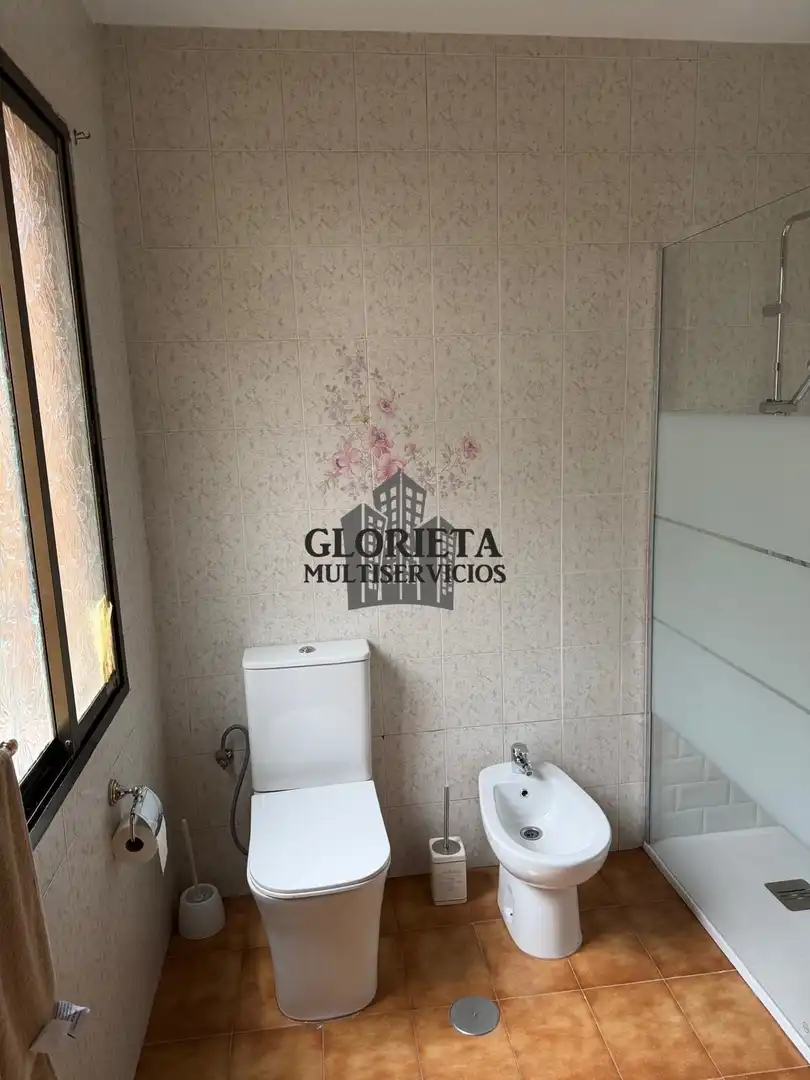 Baño de Casa o chalet en venta en Trabadelo con Calefacción, Trastero y Amueblado