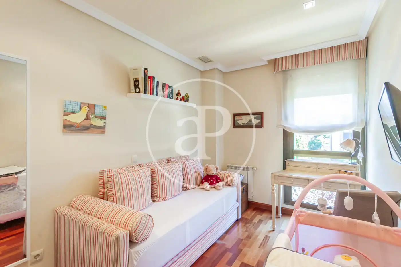 Schlafzimmer von Wohnung zum Verkauf in Majadahonda mit Klimaanlage, Heizung und Privatgarten