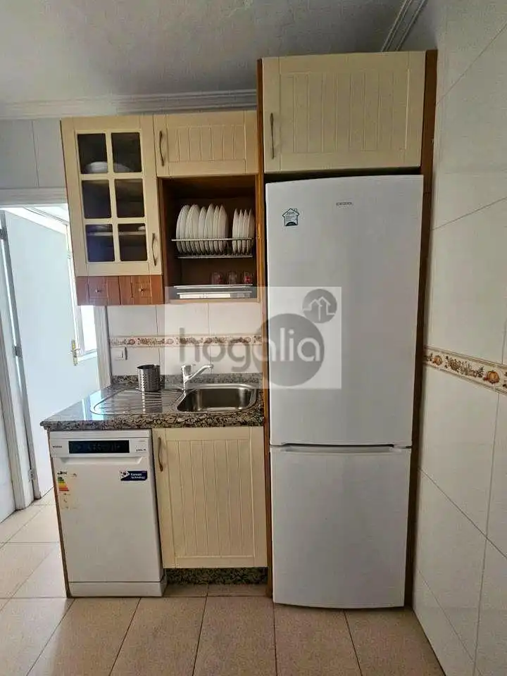Kitchen of Flat for rent in Sevilla  with Air Conditioner, Terrace and Furnished