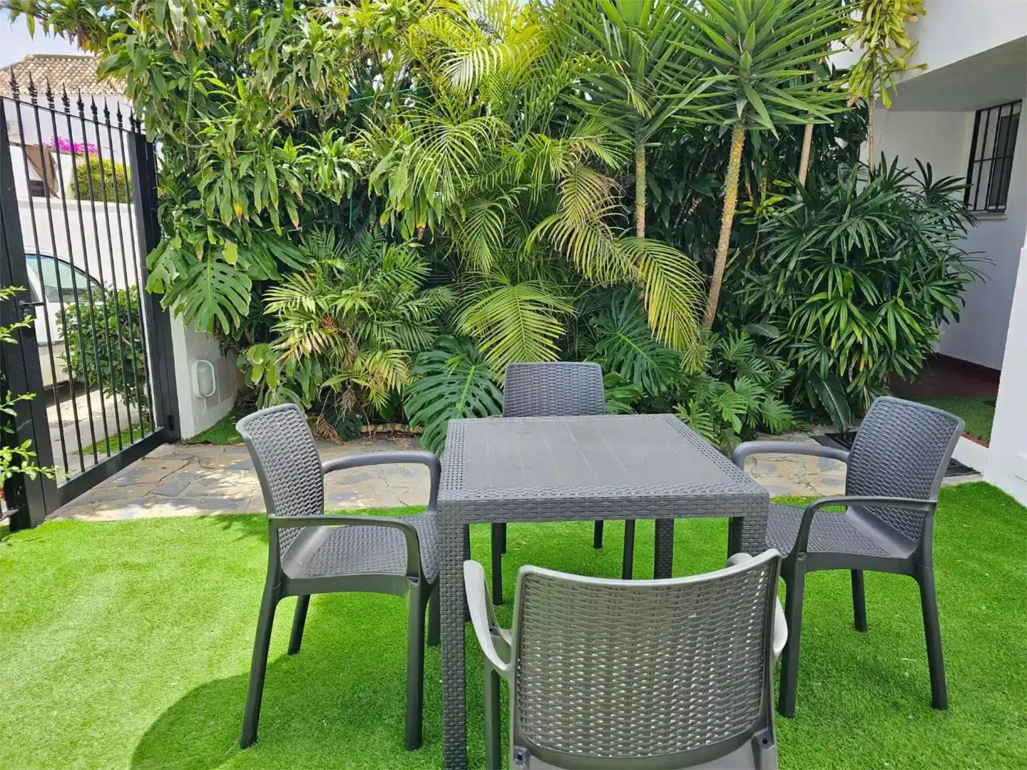 Terrace of Flat for share in Marbella  with Air Conditioner, Private garden and Furnished