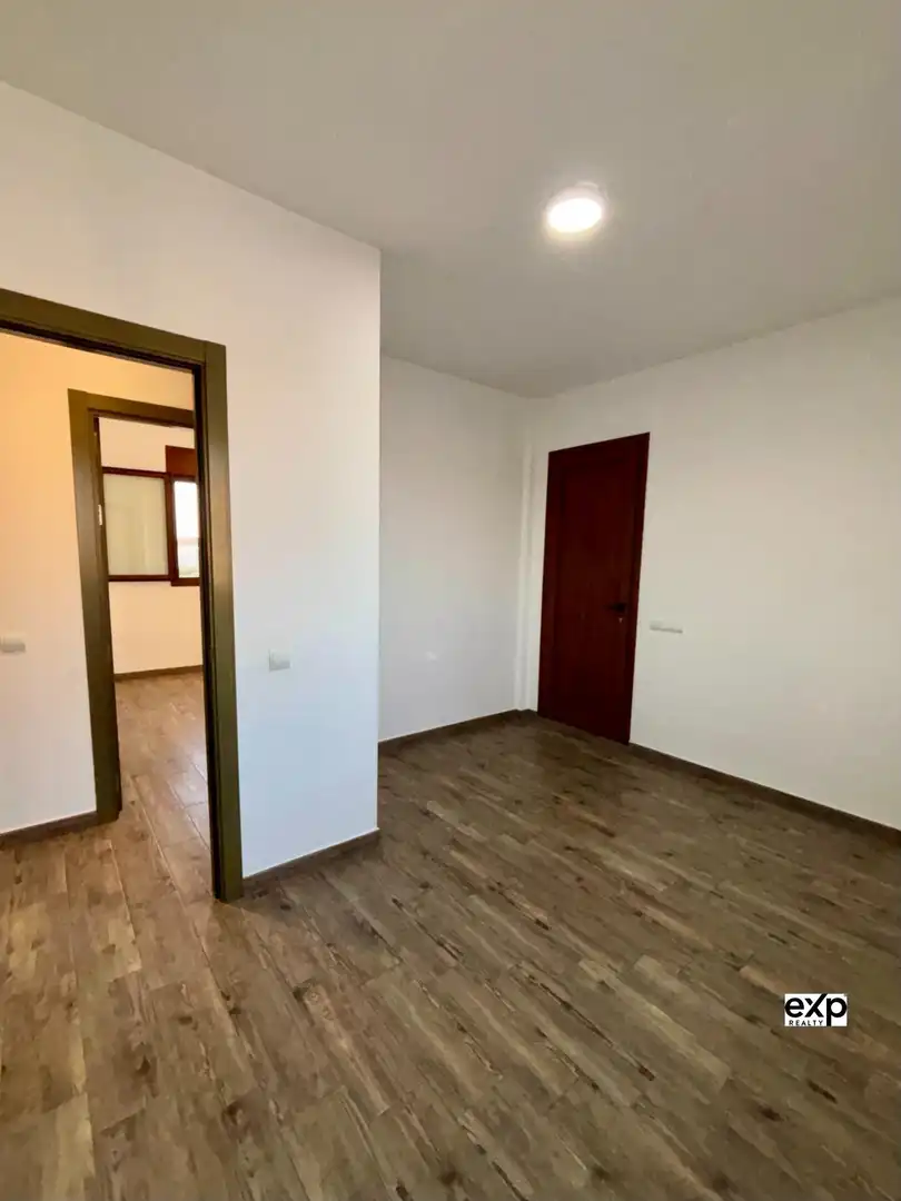 Casa o xalet en venda en Deltebre amb Calefacció, Terrassa i Balcó