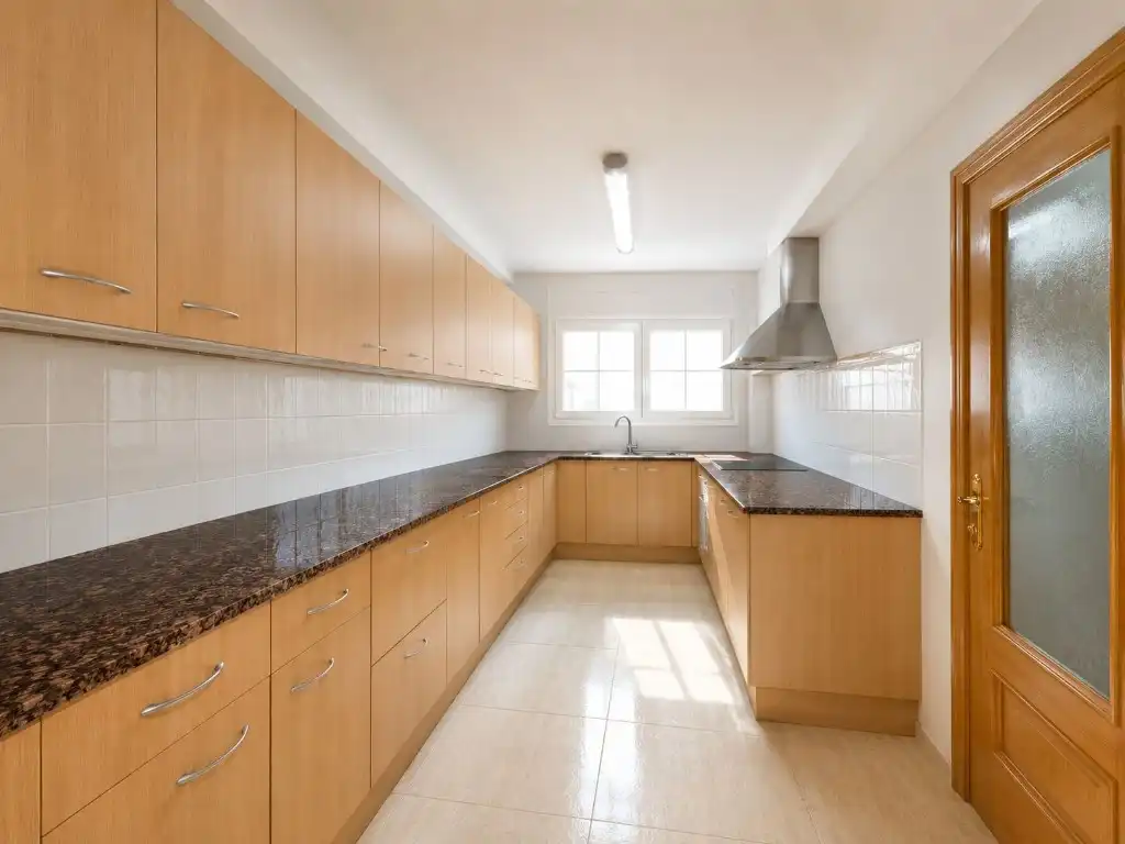 Cuina de Casa o xalet en venda en Torroella de Montgrí amb Aire condicionat