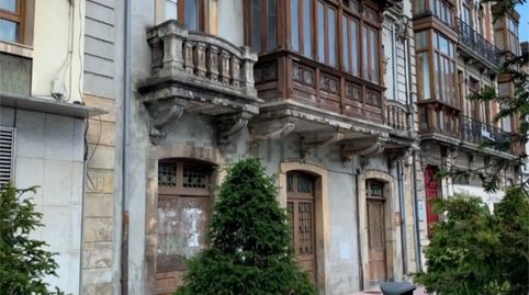 Foto 2 de Piso en venta en Calle Emile Robin, 9, Centro, Avilés