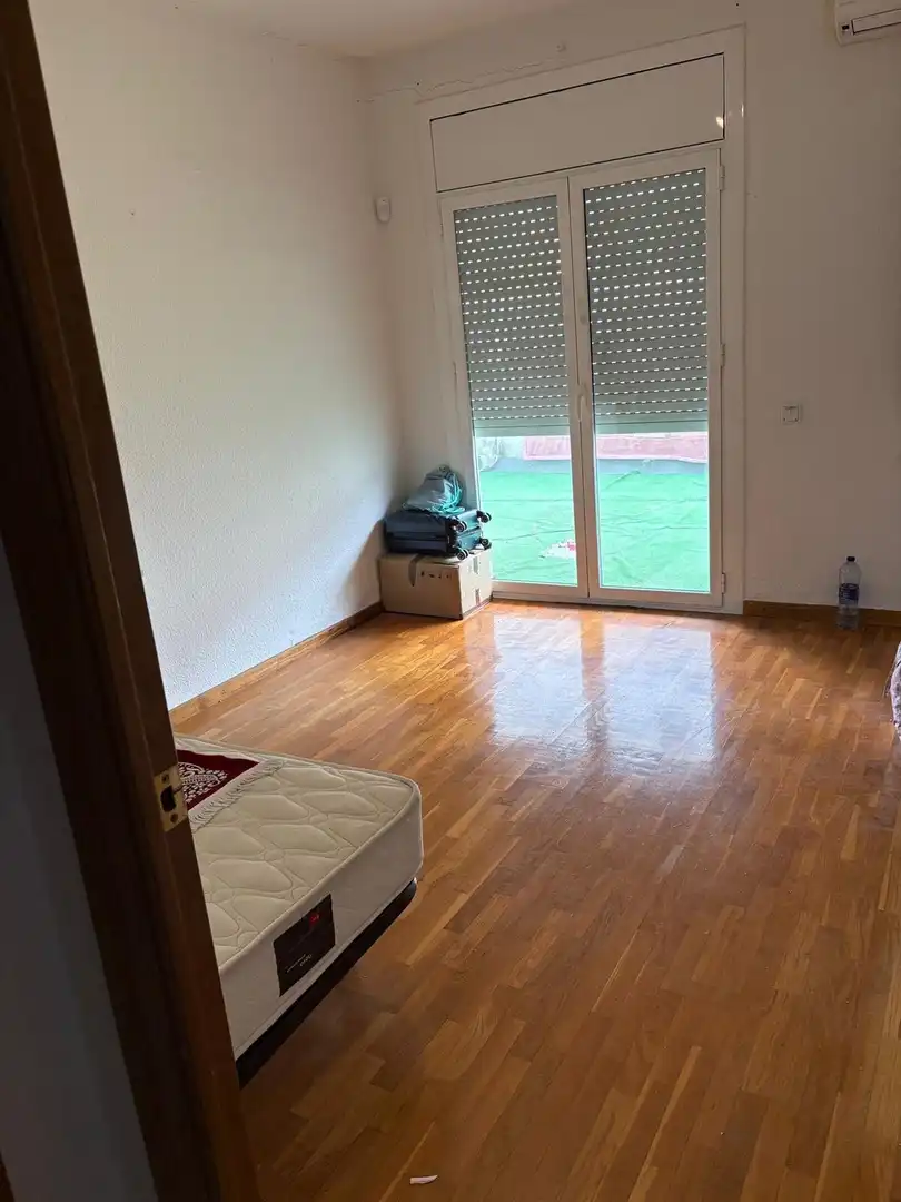 Schlafzimmer von Wohnung zum Verkauf in Sabadell mit Klimaanlage und Terrasse