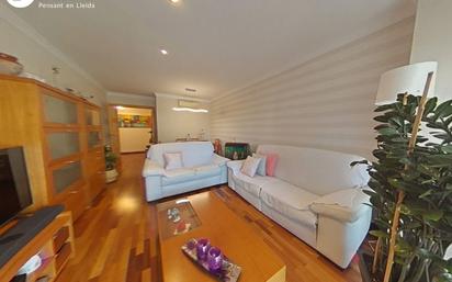 Living room of Flat for sale in  Lleida Capital  with Air Conditioner and Balcony