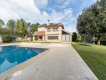 Maison avec piscine à vendre à Pallejà