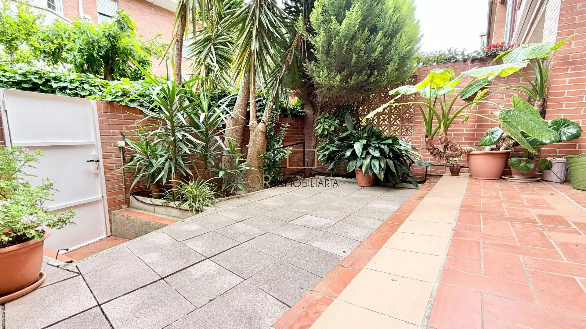 Terrassa de Casa o xalet en venda en Vilafranca del Penedès amb Aire condicionat, Calefacció i Jardí privat