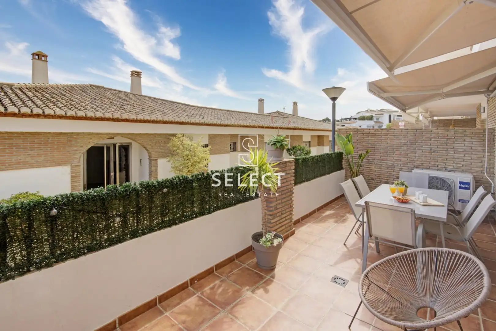 Vista exterior de Apartamento en venta en Almuñécar con Aire acondicionado, Calefacción y Jardín privado