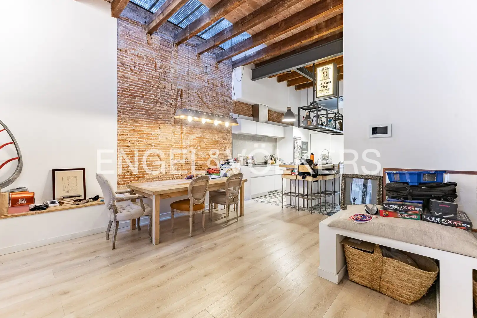 Cocina de Casa o chalet en venta en Barcelona con Aire acondicionado, Calefacción y Jardín privado