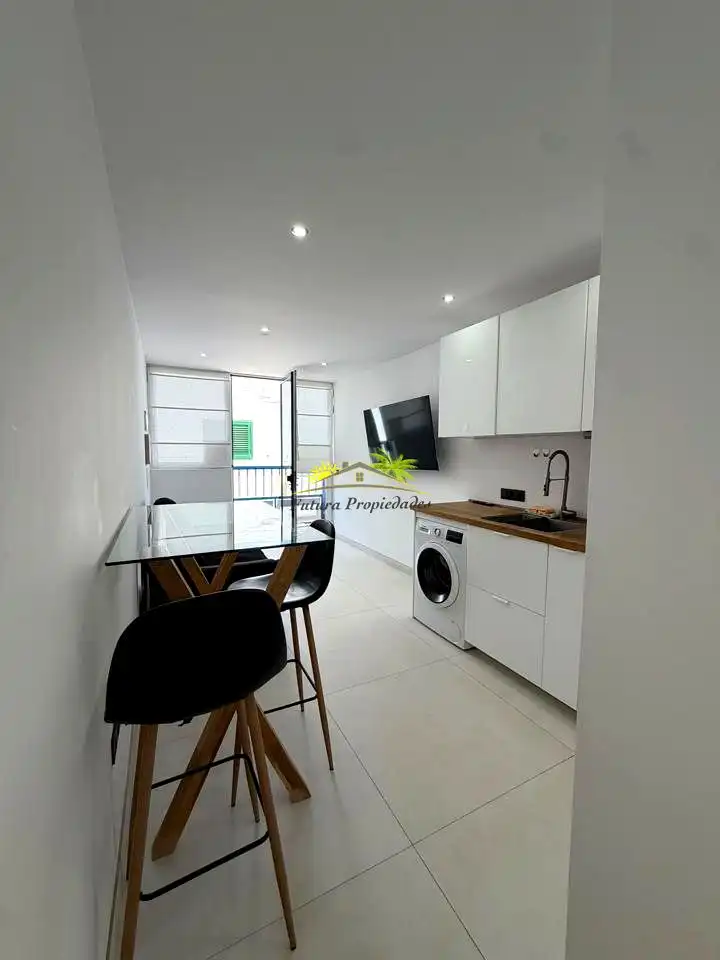 Cocina de Piso en venta en Haría con Amueblado