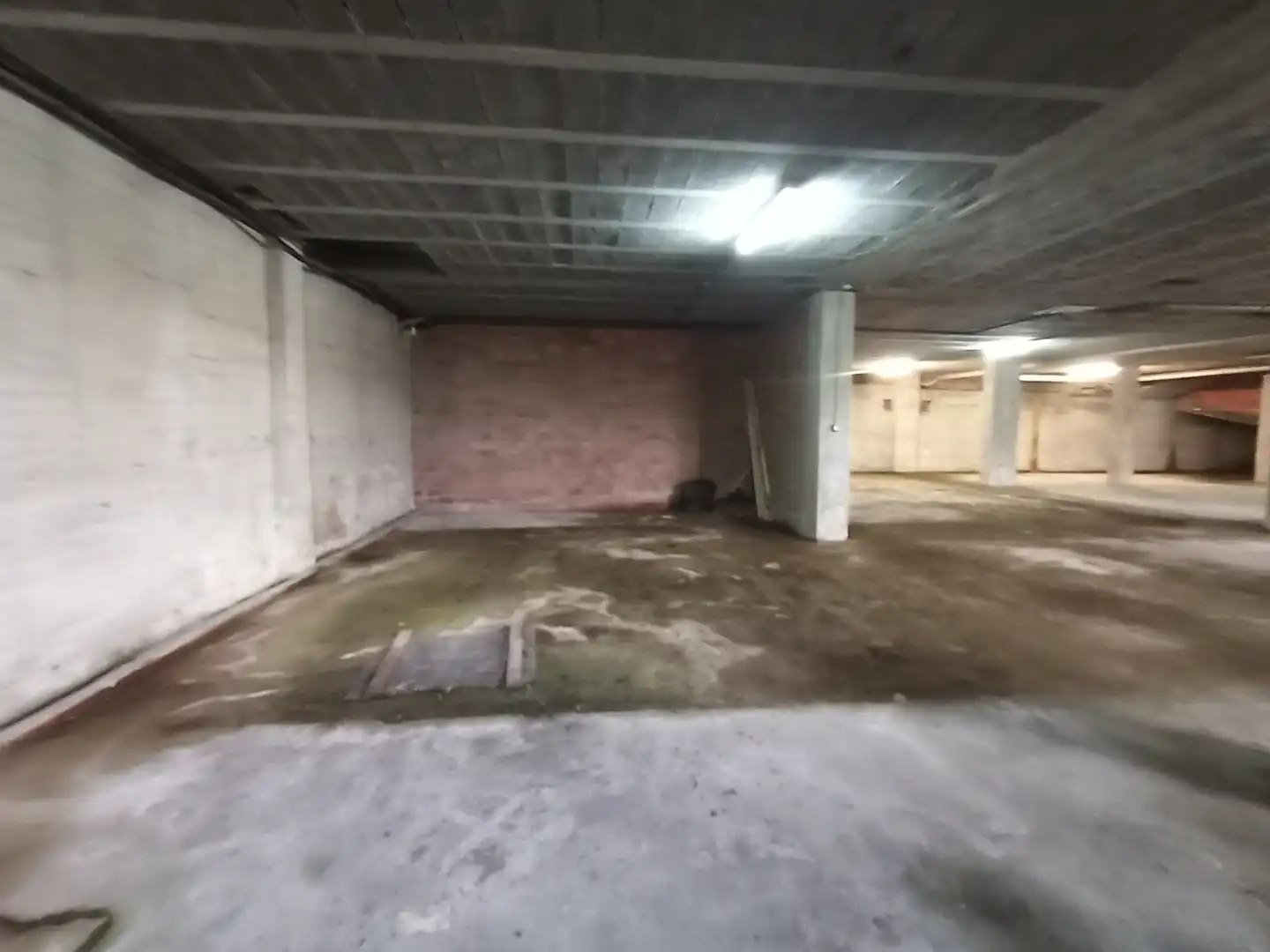 Garage for sale in Zas