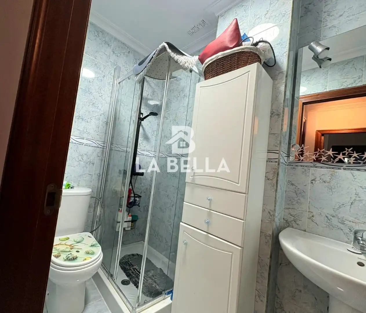 Bathroom of Houses for sale in Sevilla  with Air Conditioner and Furnished