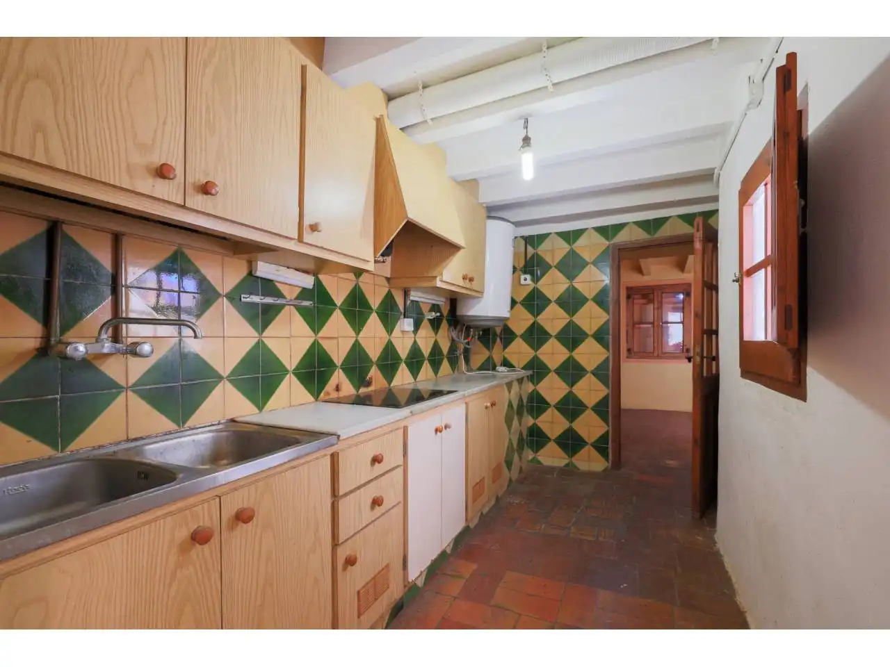 Cocina de Finca rústica en venta en Palau de Santa Eulàlia con Terraza