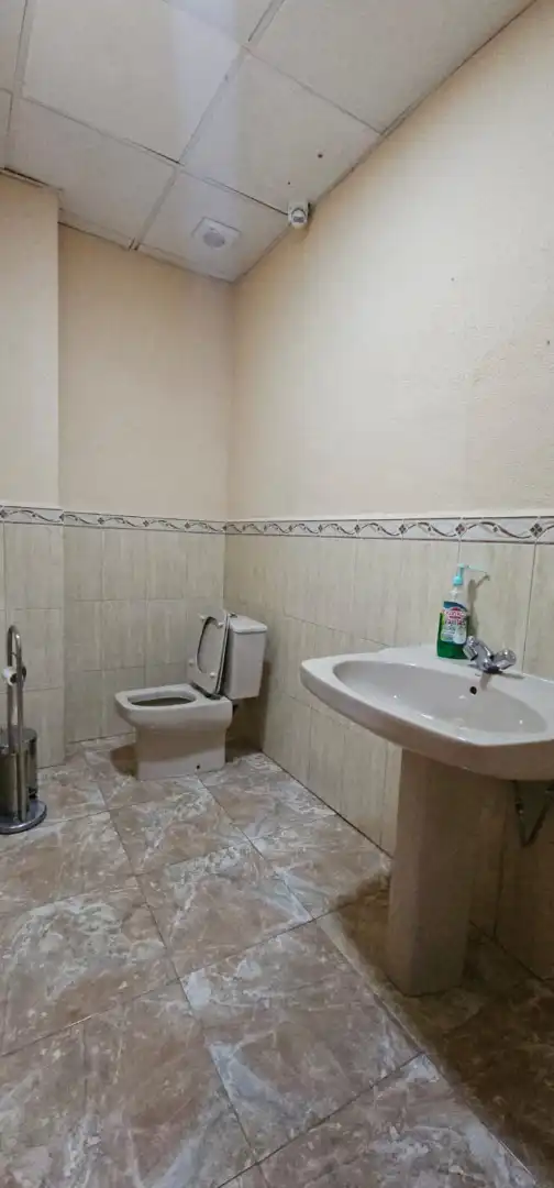 Local comercial en alquiler en Avenida Primero de Mayo, imagen 16