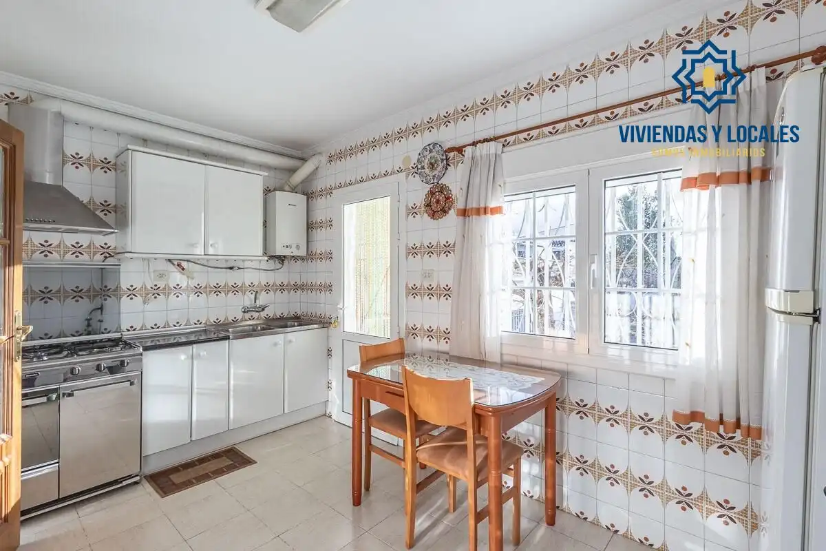 House with garden for sale in Barrio de la Vega, imagen 4