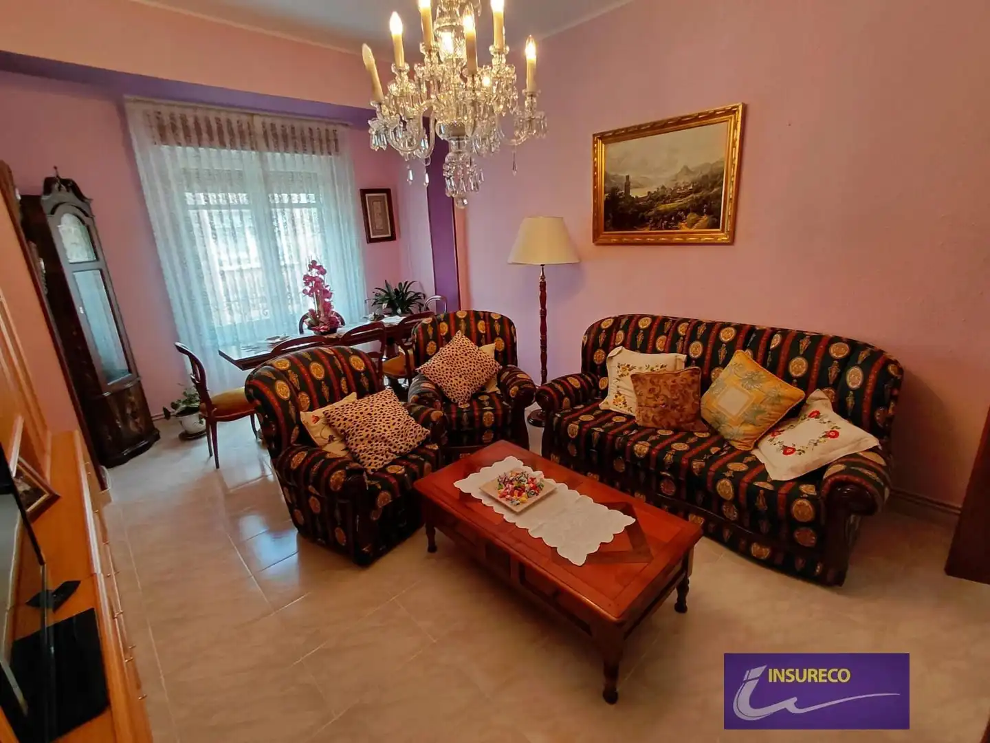 Sala de estar de Piso en venta en León Capital  con Calefacción, Parquet y Trastero