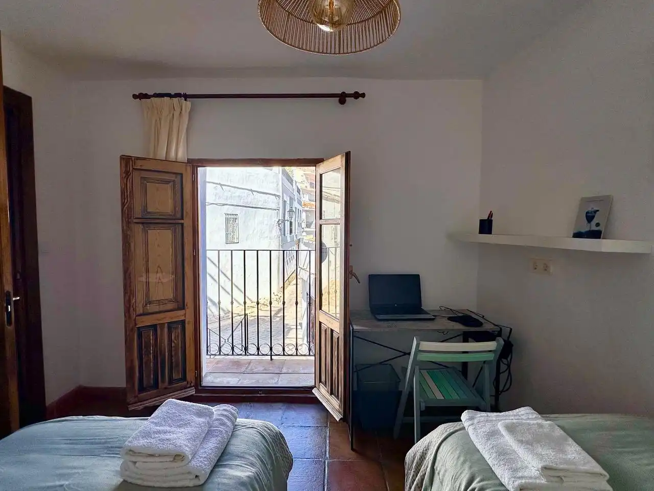 Dormitori de Casa adosada en venda en Salobreña amb Terrassa