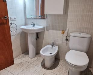 Bathroom of Apartment to rent in Mataró  with Oven, Balcony and Alarm
