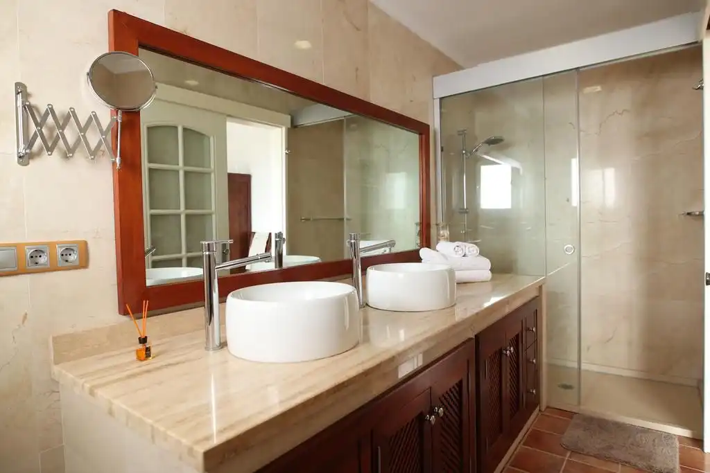 Bathroom of Houses for sale in Santa Brígida  with Air Conditioner, Heating and Private garden