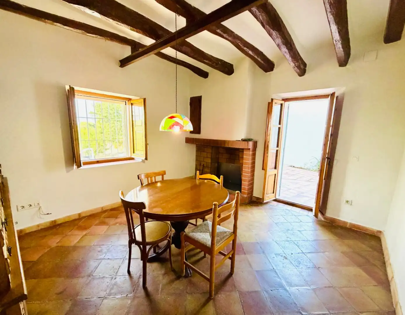Menjador de Finca rústica de lloguer en Canyelles amb Aire condicionat, Calefacció i Jardí privat