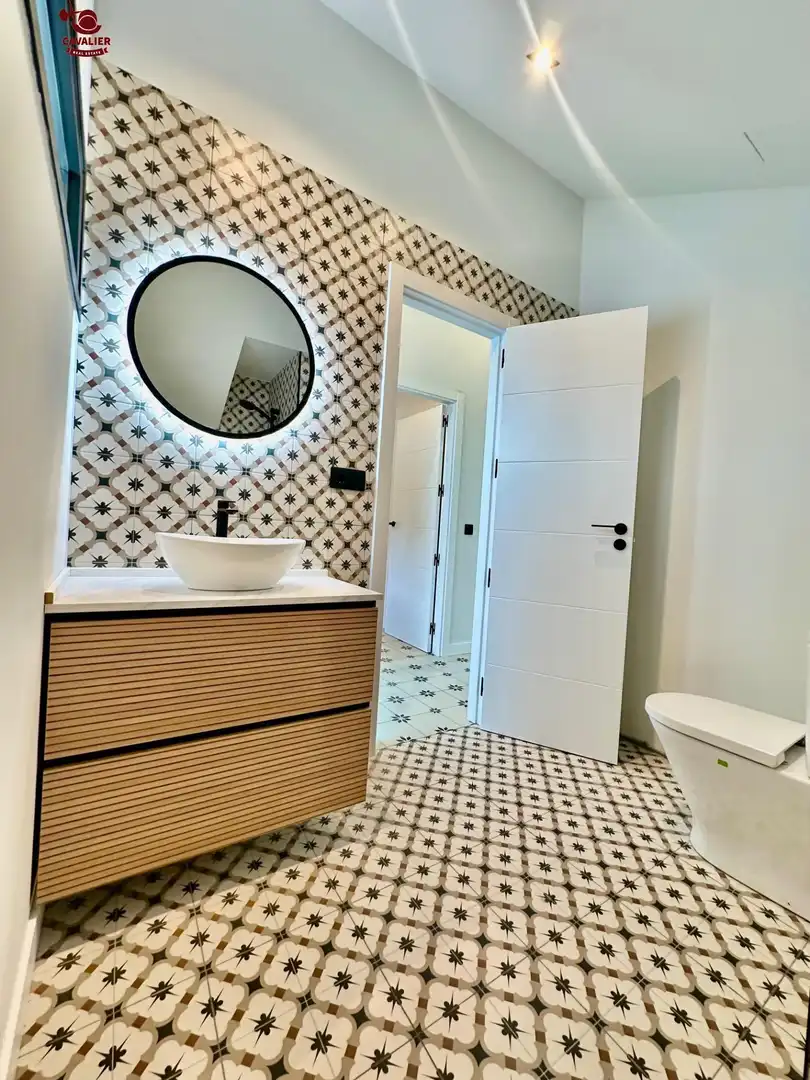 Baño de Casa o chalet en venta en Los Molinos con Aire acondicionado, Calefacción y Jardín privado