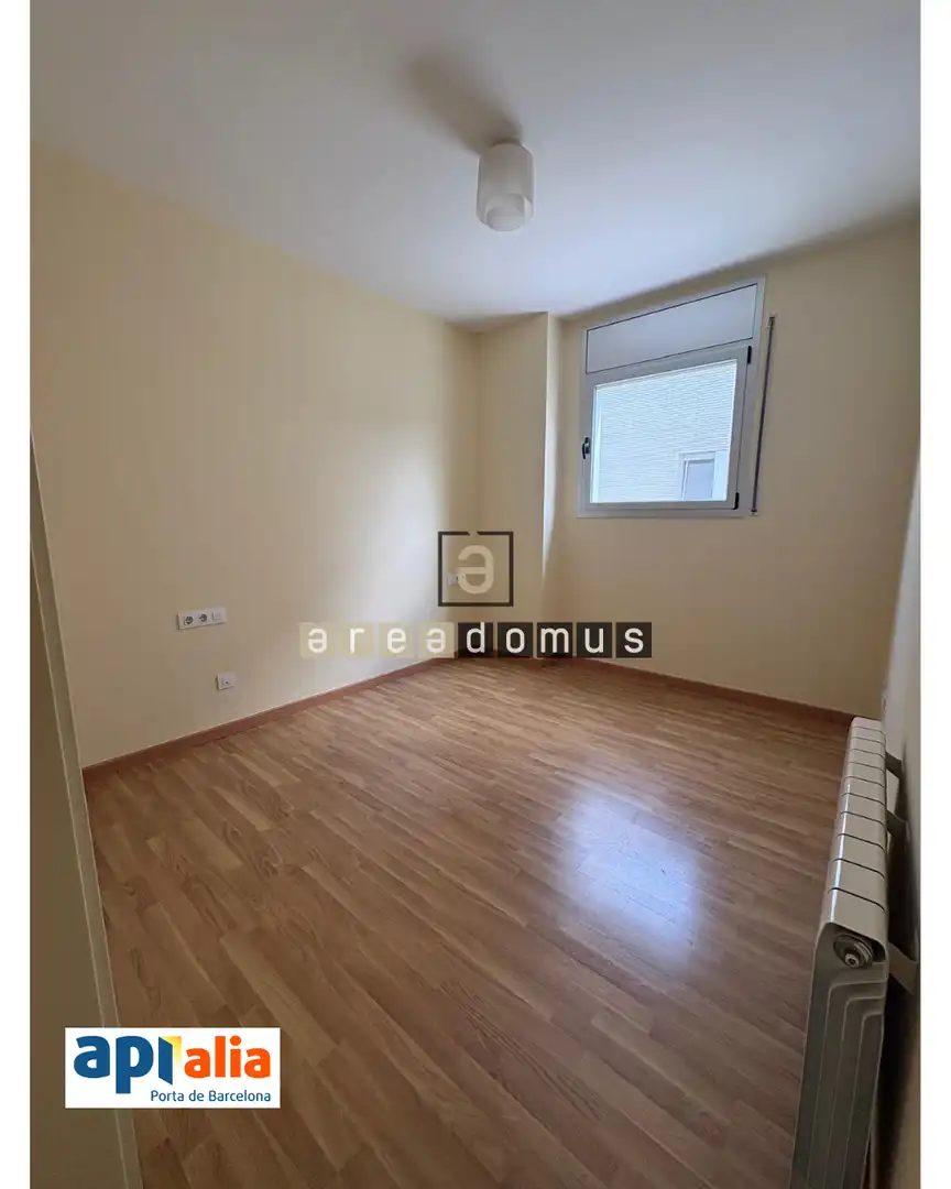 Habitación de Piso en venta en Sant Feliu de Llobregat con Calefacción, Jardín privado y Trastero