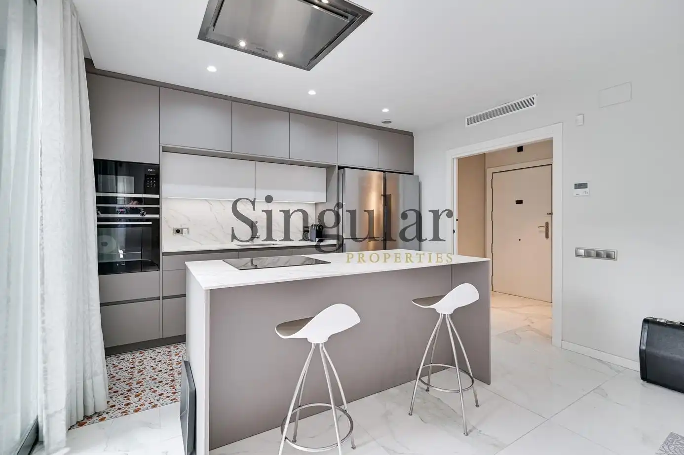 Cocina de Piso en venta en Barcelona con Aire acondicionado, Calefacción y Jardín privado