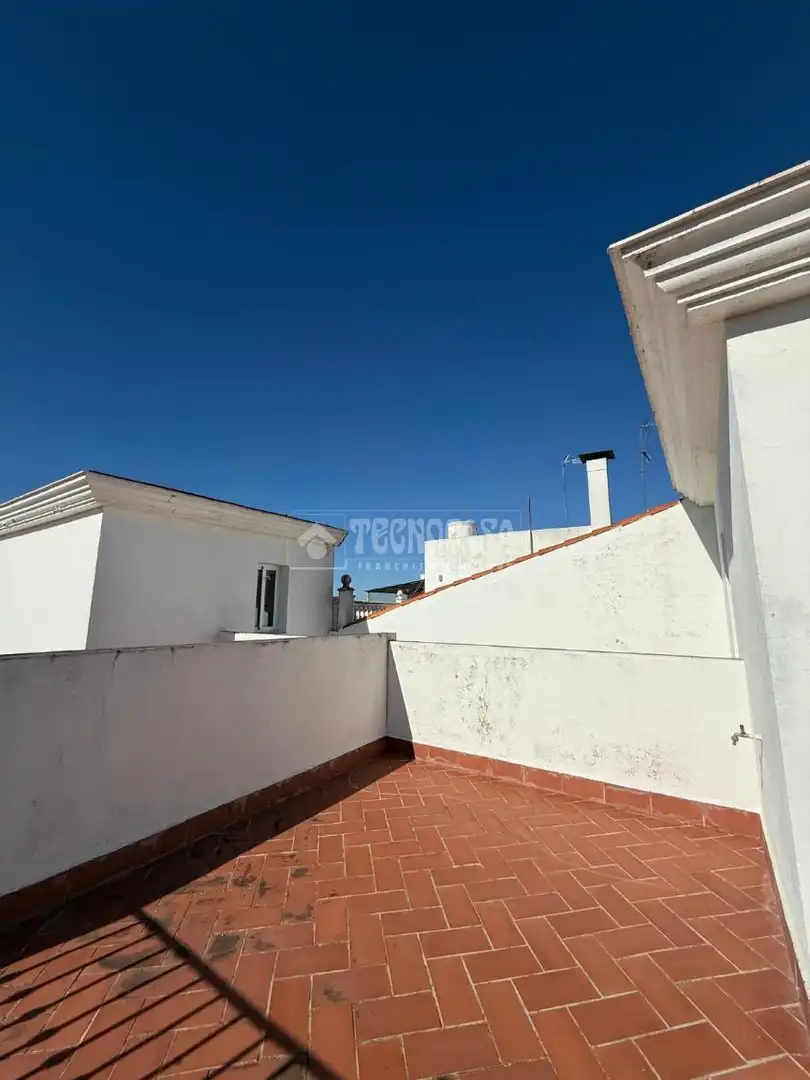 Vista exterior de Casa adosada de alquiler en Villamanrique de la Condesa