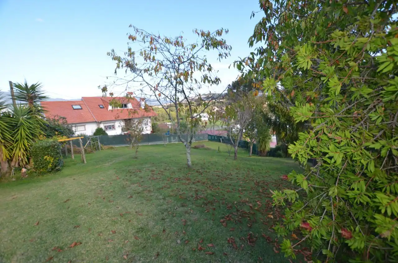 Casa o xalet en venda en Redondela amb Calefacció, Jardí privat i Terrassa