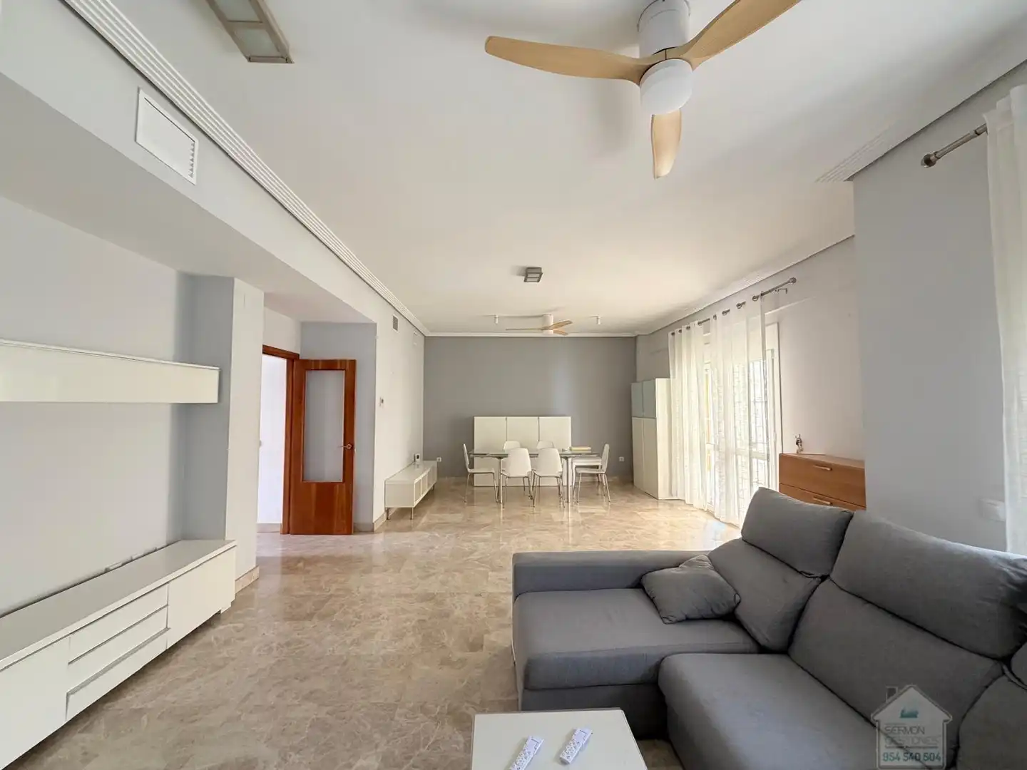 Sala de estar de Casa o chalet en venta en Montequinto con Aire acondicionado, Terraza y Trastero
