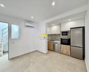 Kitchen of House or chalet to rent in Torrevieja  with Air Conditioner, Heating and Oven
