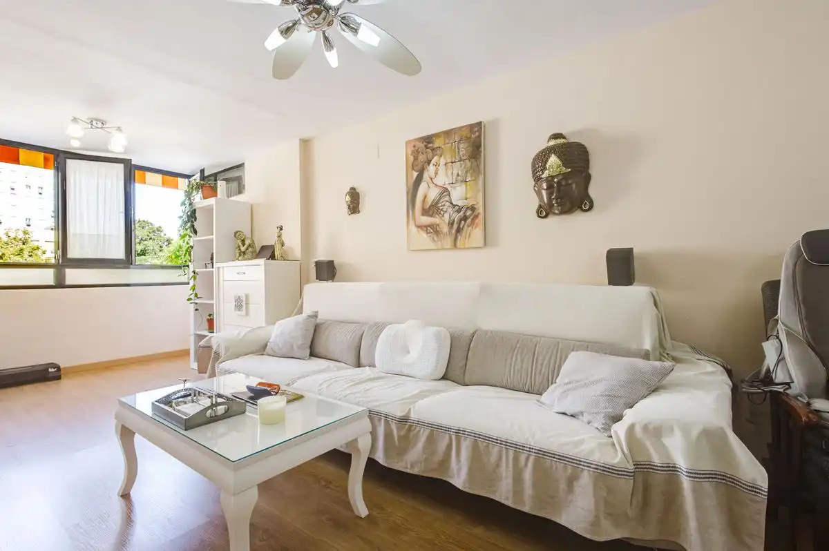 Flat with terrace for sale in Avenida Ingeniero José María Garnica, imagen 4