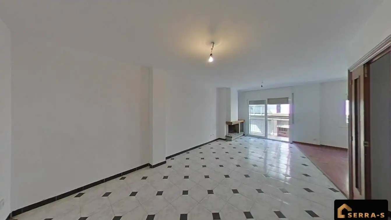 Wohnung zum Verkauf in Mataró mit Balkon