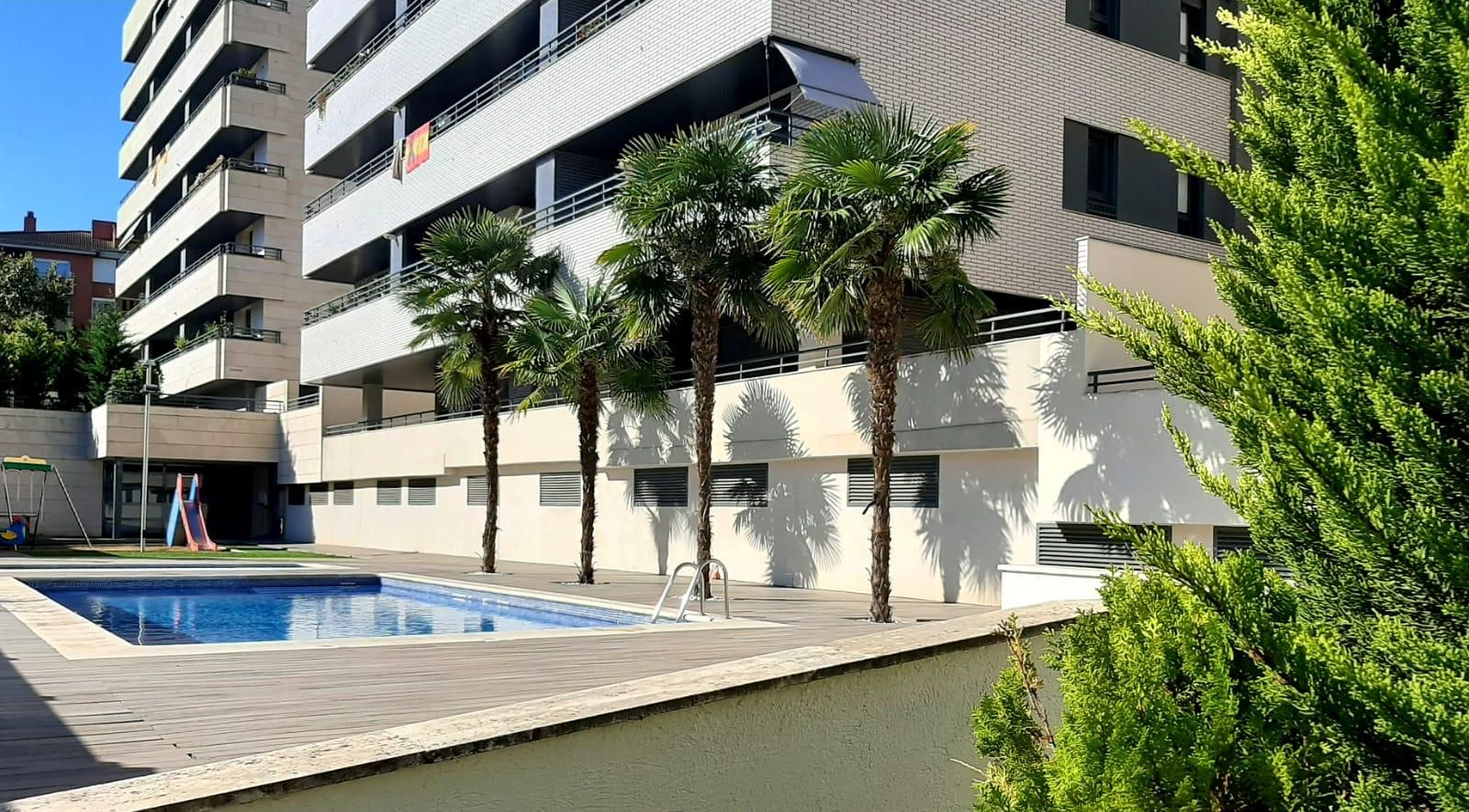 Piscina de Àtic en venda en  Lleida Capital amb Calefacció i Jardí privat