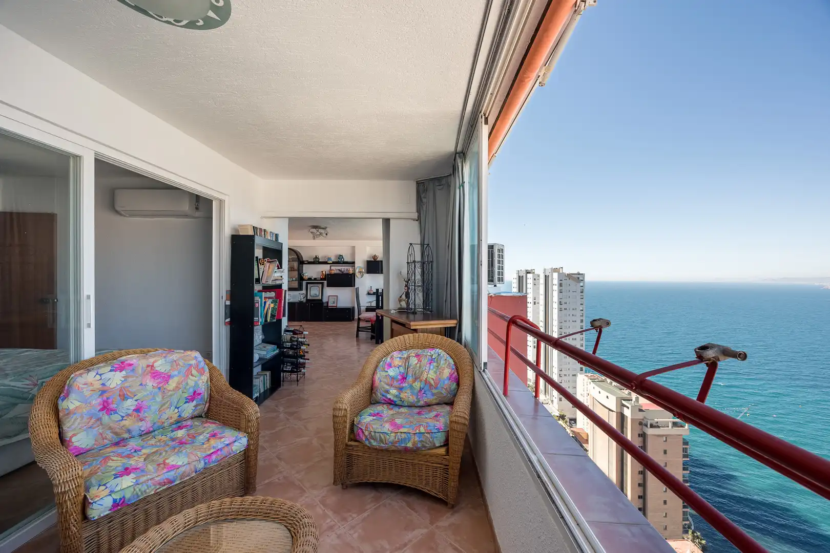 Habitación de Ático en venta en Benidorm con Piscina y Piscina comunitaria