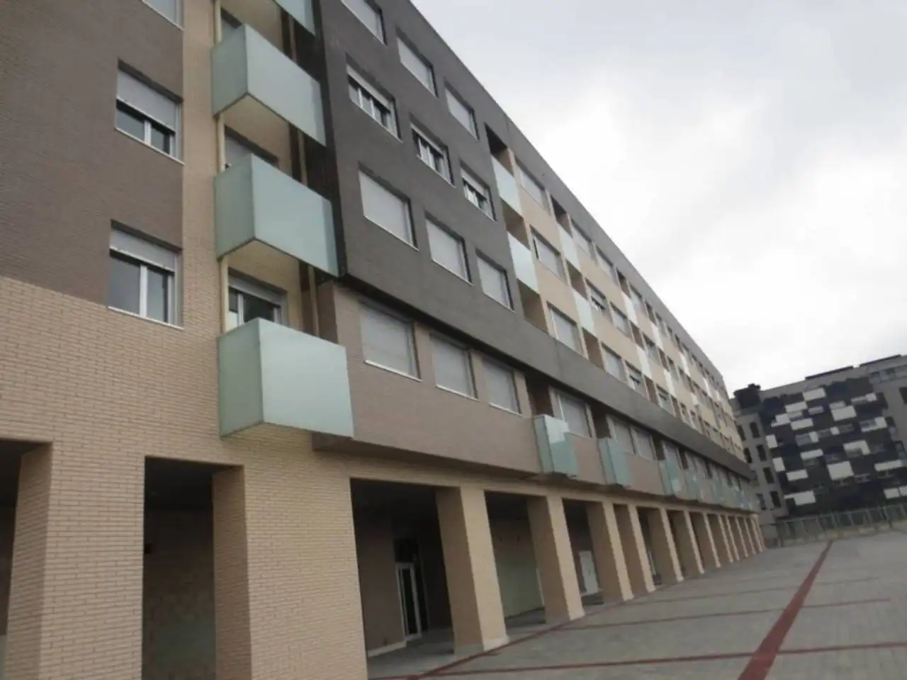 Vista exterior de Local en venta en Burgos