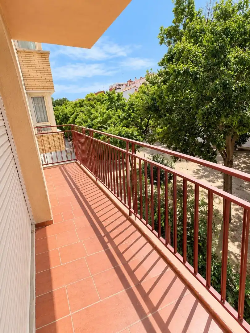 Piso con ascensor en venta en Ponent - Set Camins