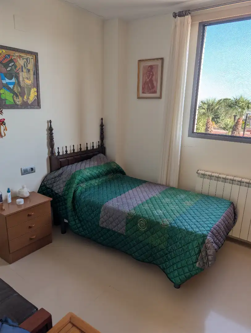 Habitación de Casa o chalet en venta en Castellón de la Plana / Castelló de la Plana con Calefacción, Jardín privado y Terraza