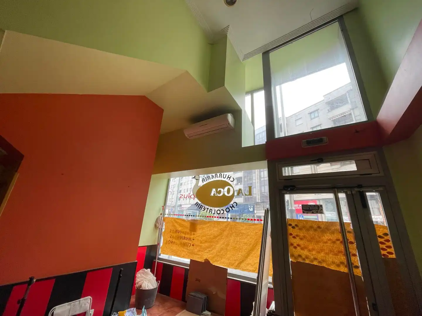 Local comercial en alquiler en Calle del Lago de la Baña, imagen 5