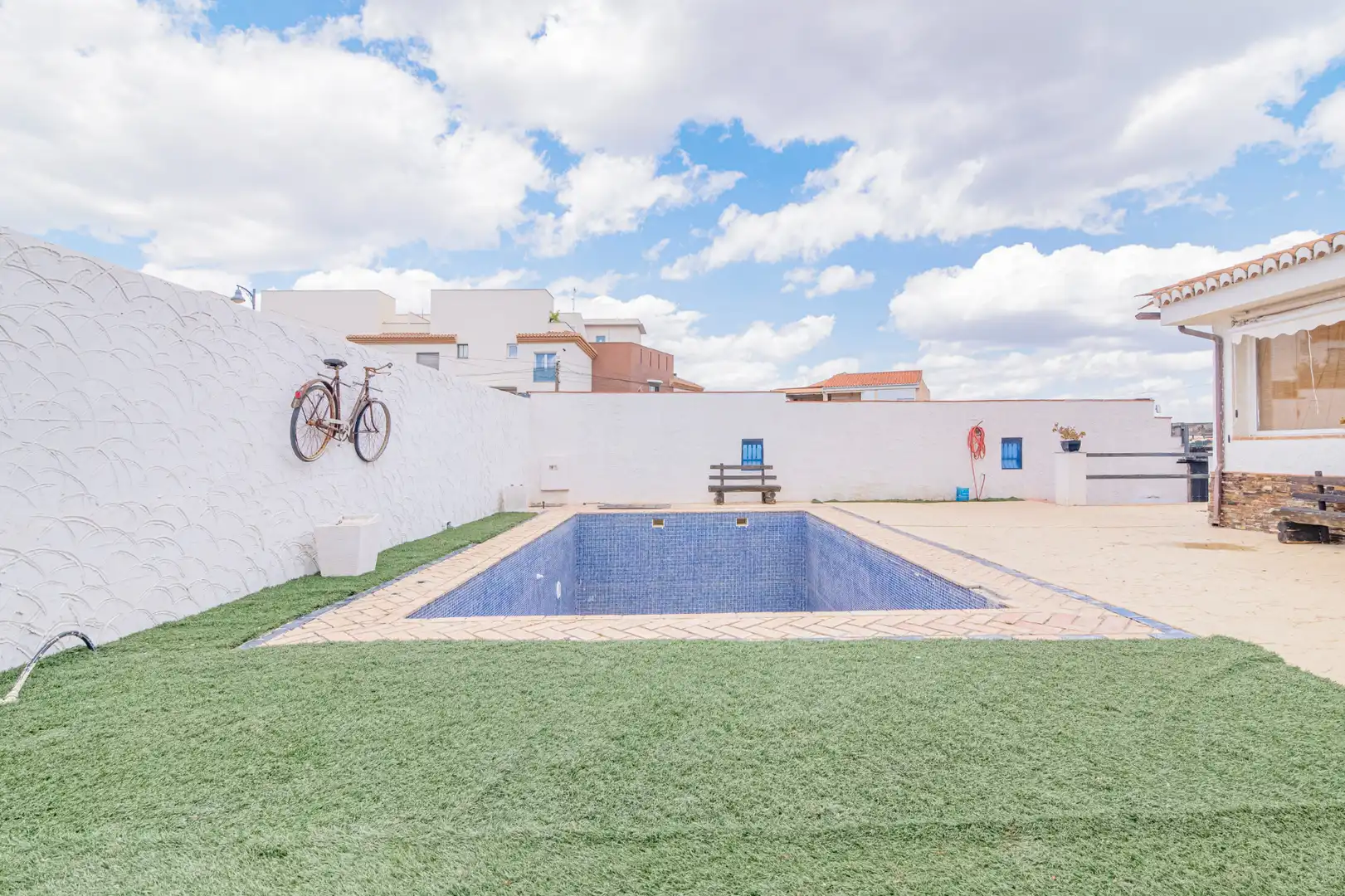 Piscina de Casa o xalet de lloguer en Las Gabias amb Aire condicionat, Calefacció i Jardí privat