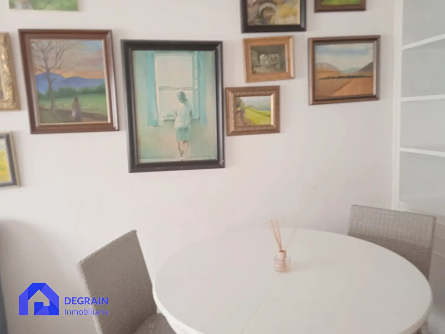 Comedor de Piso de alquiler en Oviedo  con Calefacción, Terraza y Amueblado