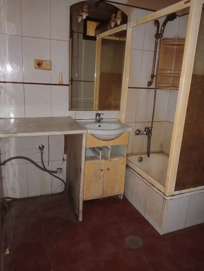 Badezimmer von Wohnungen zum Verkauf in Madrid
